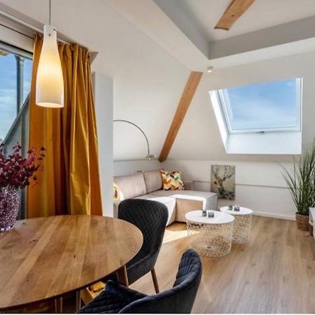 Terralpin Apartments - Charmante Dg Wohnung Mit Balkon Bruckmühl エクステリア 写真