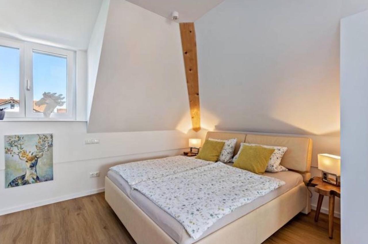 Terralpin Apartments - Charmante Dg Wohnung Mit Balkon Bruckmühl エクステリア 写真